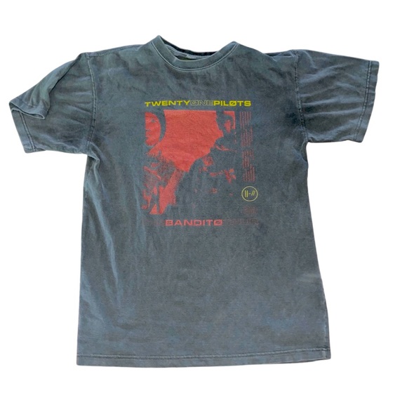 21 Pilots Official “Bandito” Tour merchandise: Adult Concert T-Shirt - Picture 1 of 6